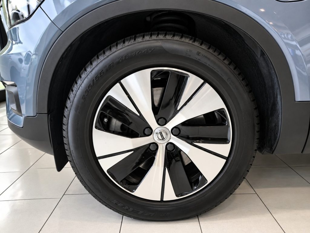 VOLVO XC40 T4 Recharge Plug-in Hybrid Inscription Expression - 8