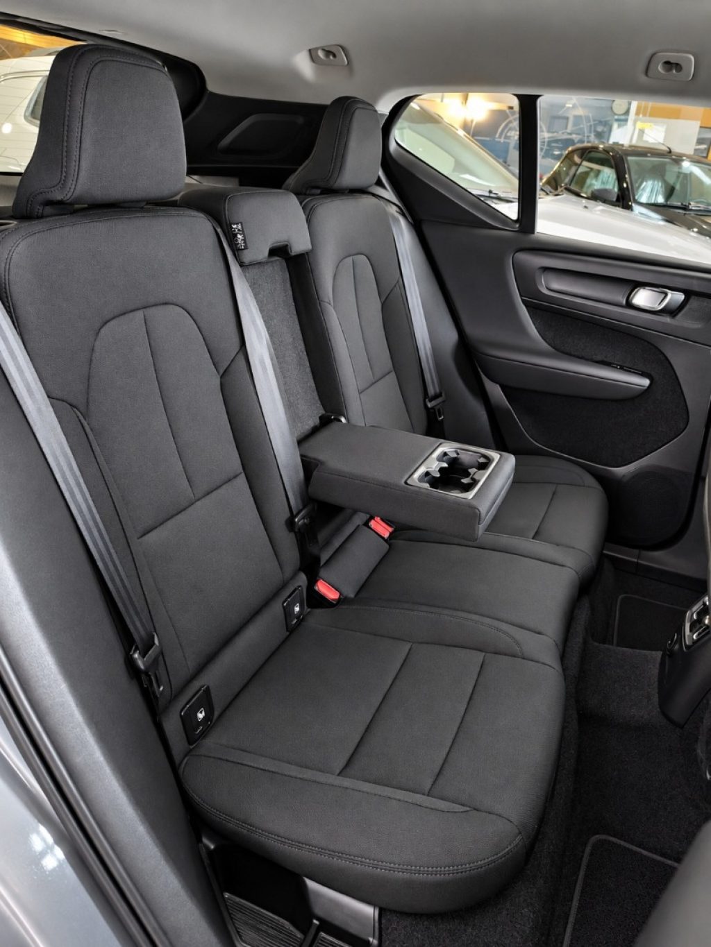 VOLVO XC40 T4 Recharge Plug-in Hybrid Inscription Expression - 22