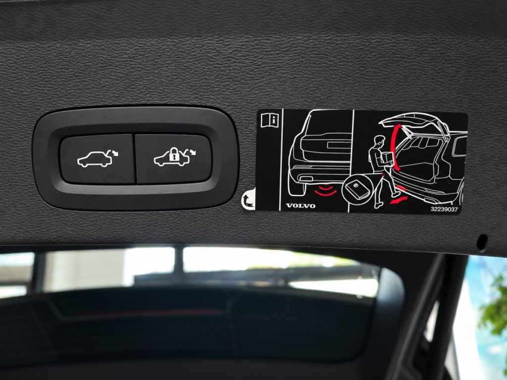 VOLVO XC40 T4 Recharge Plug-in Hybrid Inscription Expression - 23