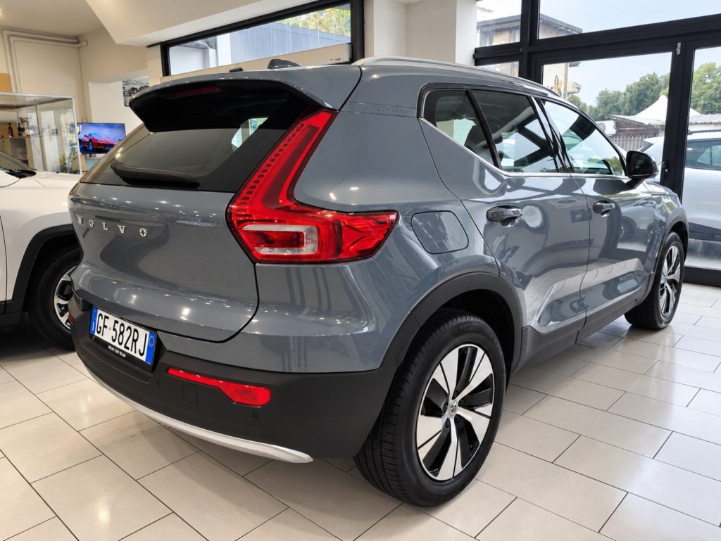VOLVO XC40 T4 Recharge Plug-in Hybrid Inscription Expression - 7