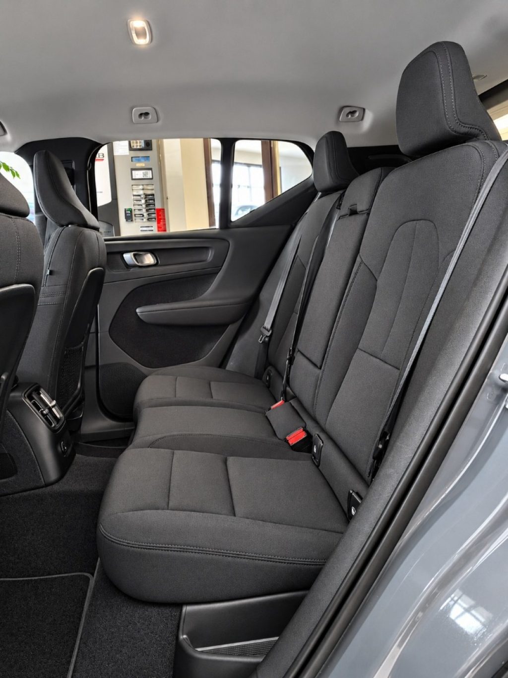 VOLVO XC40 T4 Recharge Plug-in Hybrid Inscription Expression - 21