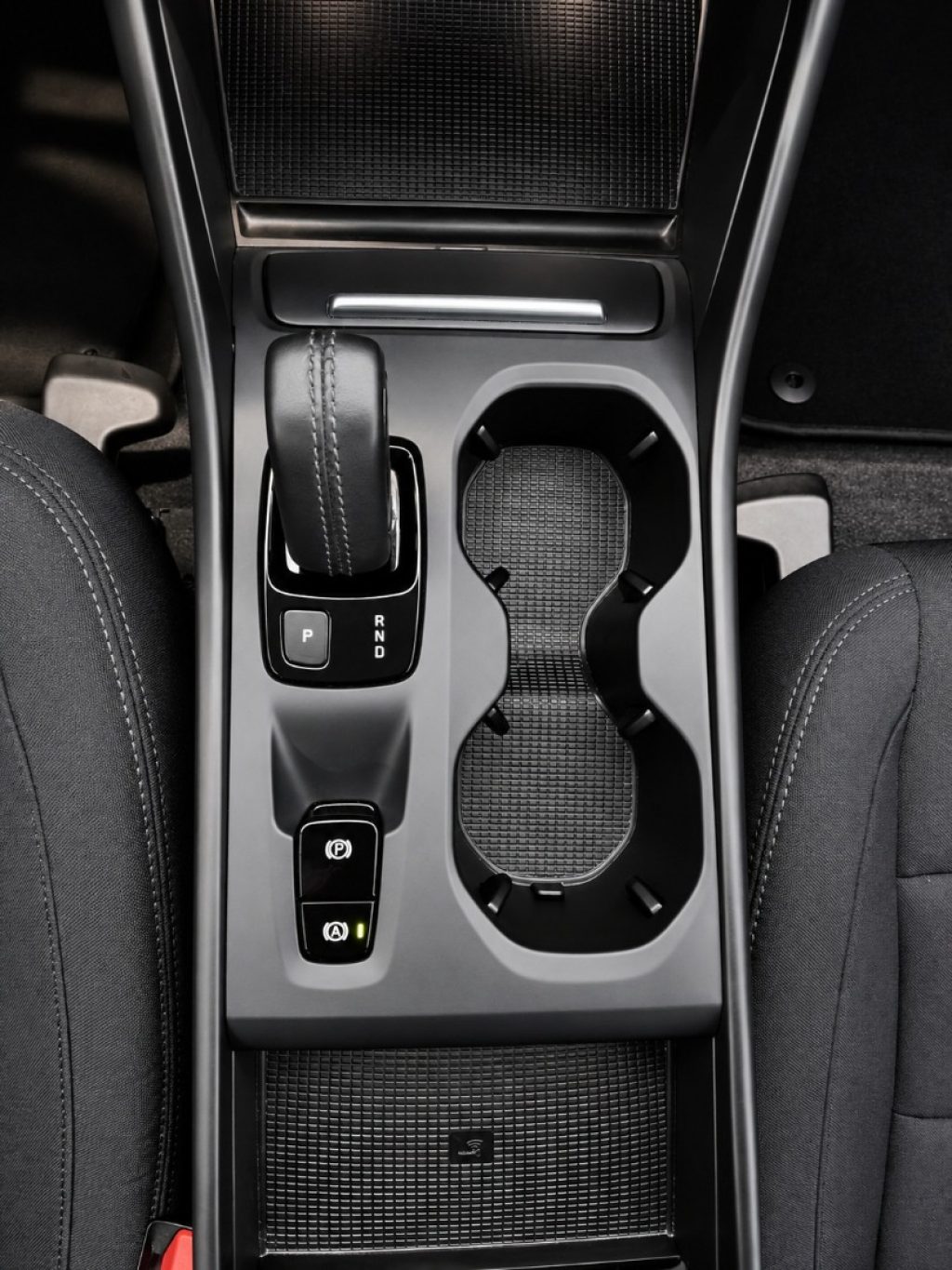 VOLVO XC40 T4 Recharge Plug-in Hybrid Inscription Expression - 19