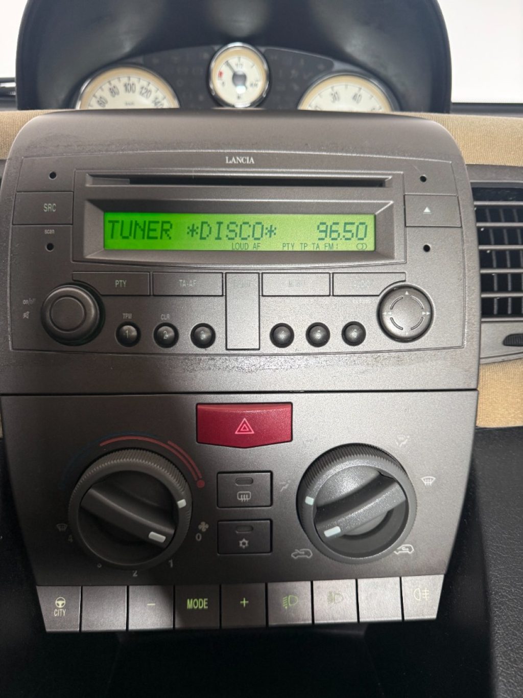 LANCIA Ypsilon 1.2 - 14