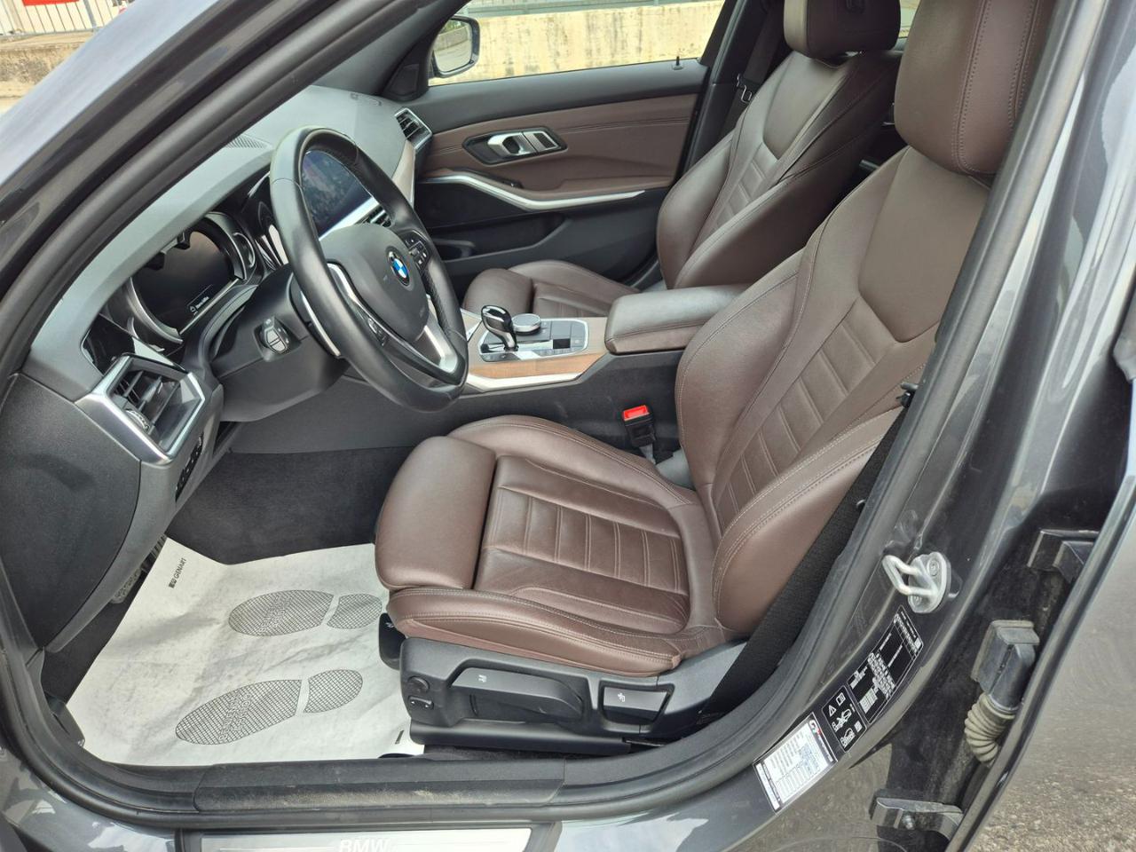 BMW 320 d 48V xDrive Touring Sport - 9