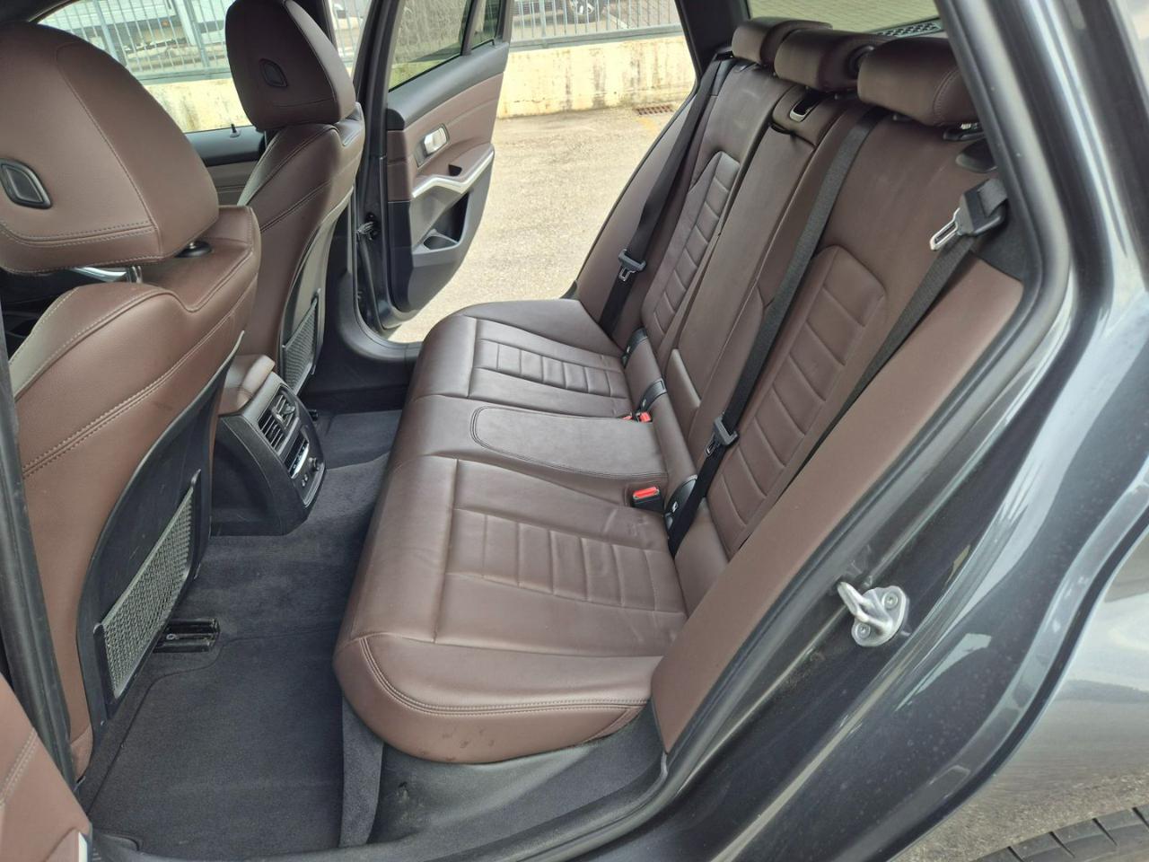 BMW 320 d 48V xDrive Touring Sport - 14