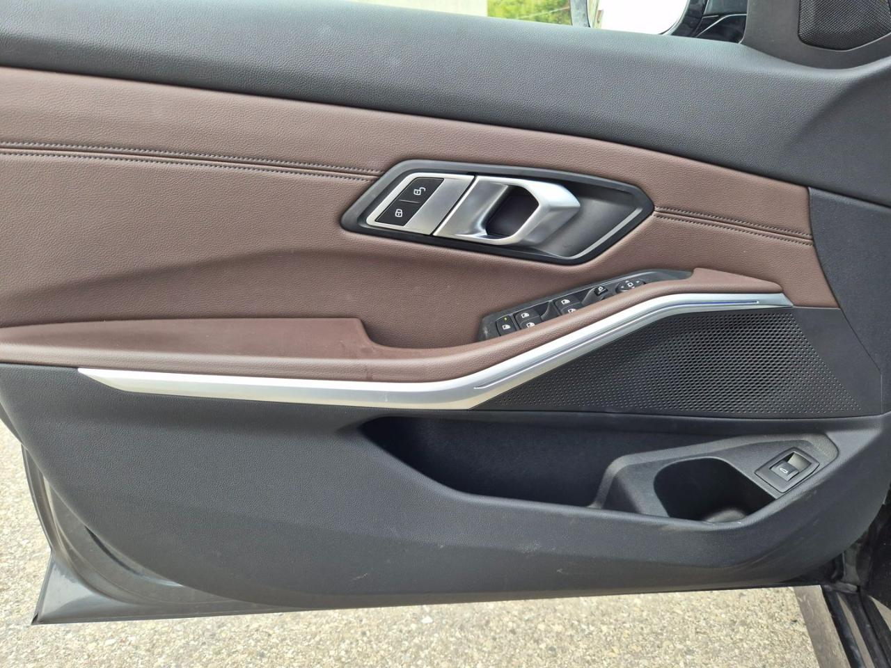 BMW 320 d 48V xDrive Touring Sport - 12