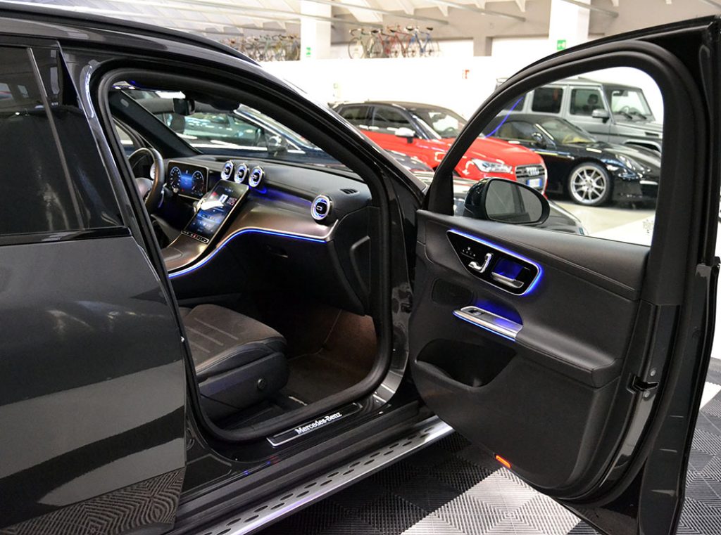 MERCEDES-BENZ GLC 220 d 4Matic Mild Hybrid AMG Line Premium-Tetto-HUD - 4