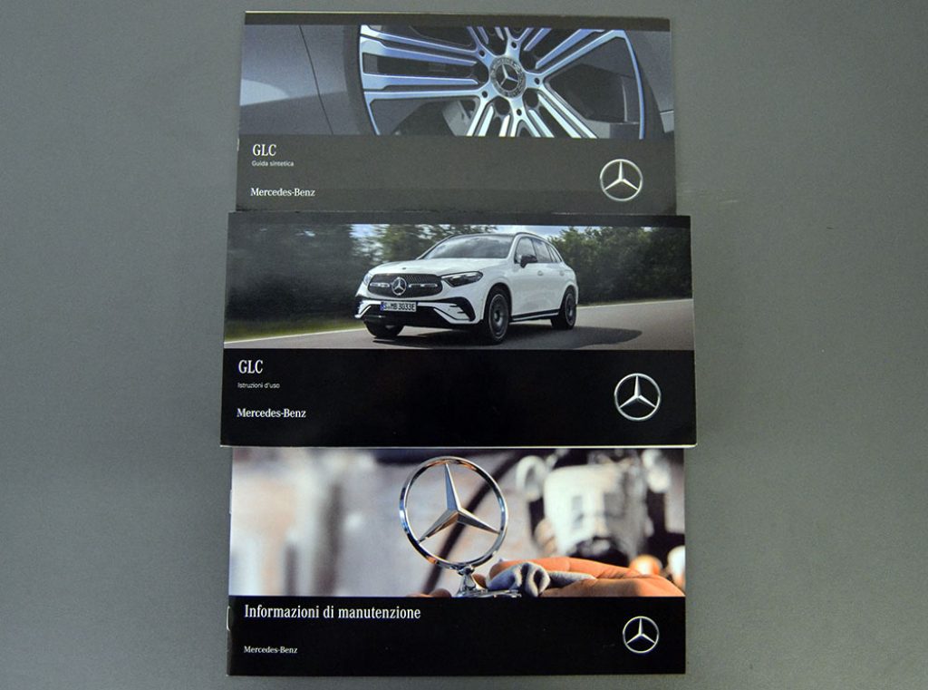MERCEDES-BENZ GLC 220 d 4Matic Mild Hybrid AMG Line Premium-Tetto-HUD - 19
