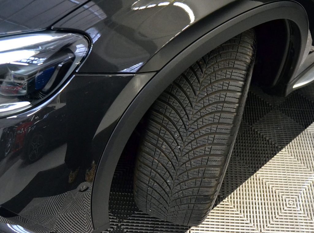 MERCEDES-BENZ GLC 220 d 4Matic Mild Hybrid AMG Line Premium-Tetto-HUD - 32
