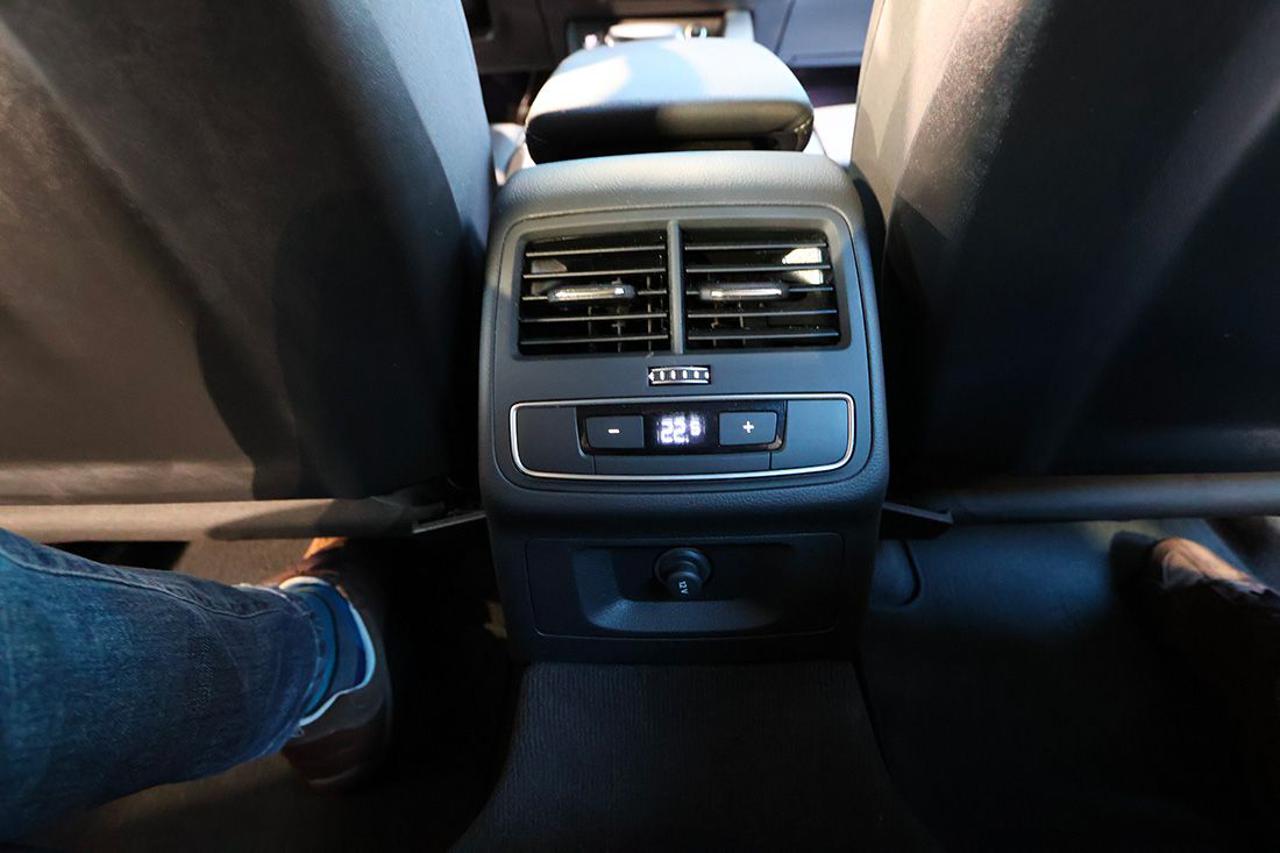 AUDI A4 allroad 40 TDI S-Tronic Identity Contrast - 46