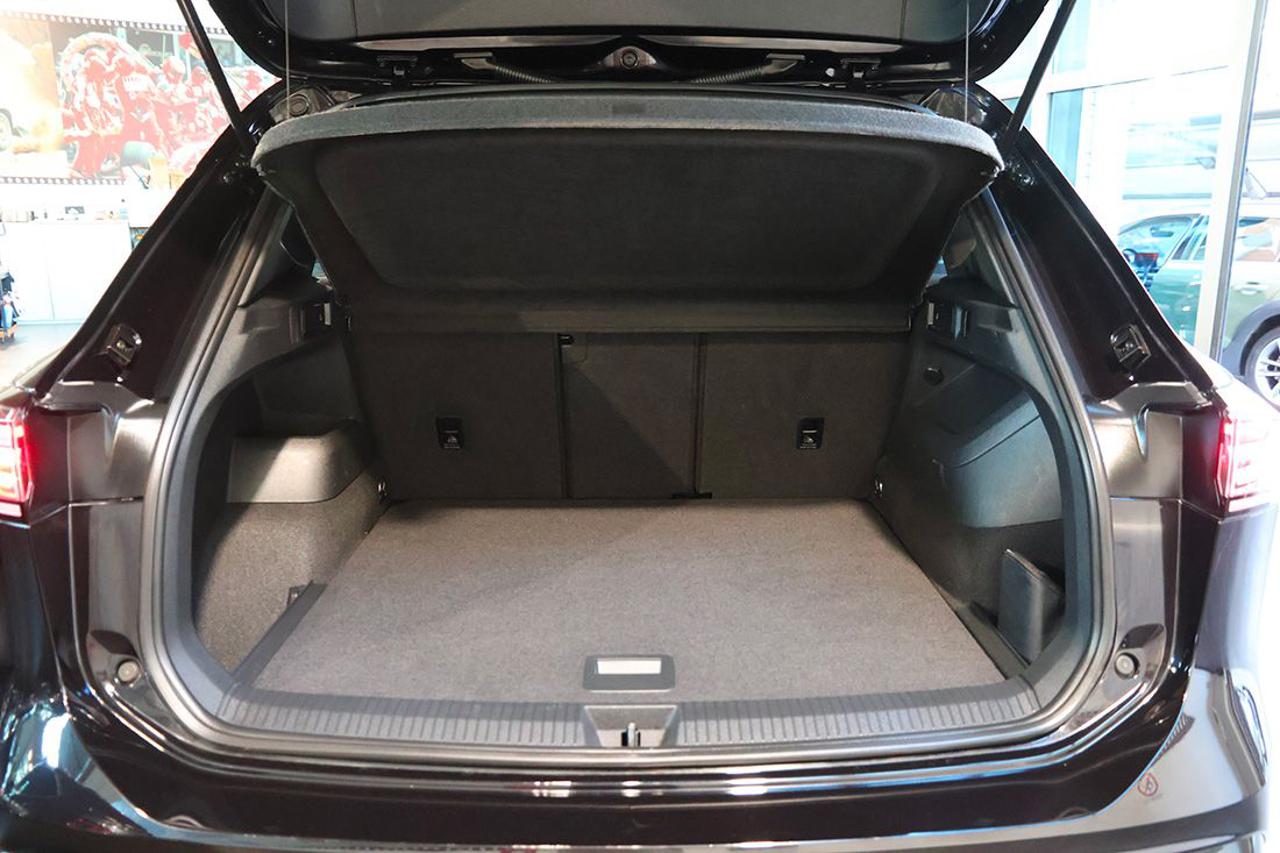 VOLKSWAGEN Tiguan 2.0 TDI 150cv DSG R-Line - 12