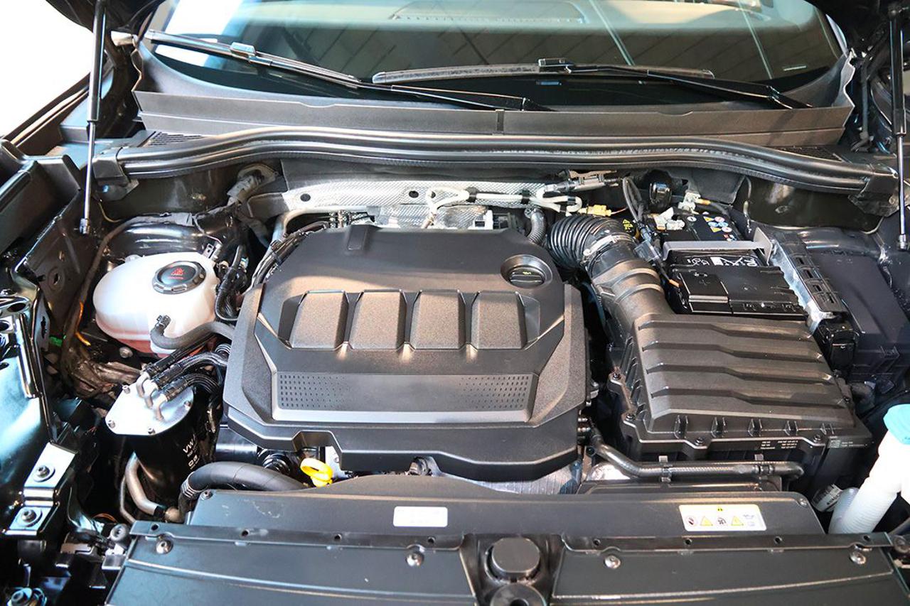 VOLKSWAGEN Tiguan 2.0 TDI 150cv DSG R-Line - 11