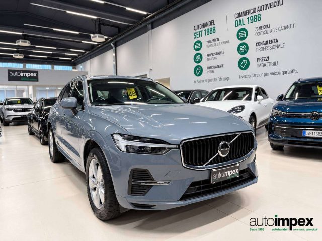 VOLVO XC60 Grau pastell