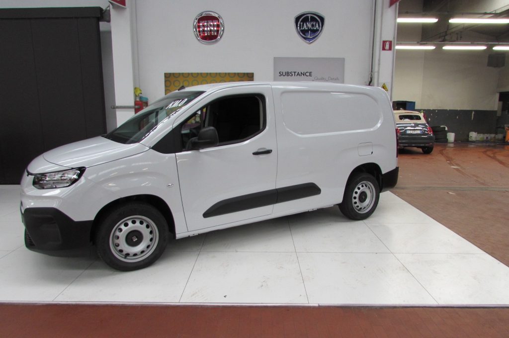 FIAT Doblo 1.5 BlueHdi 130CV PL-TN Van KMZERO - 5