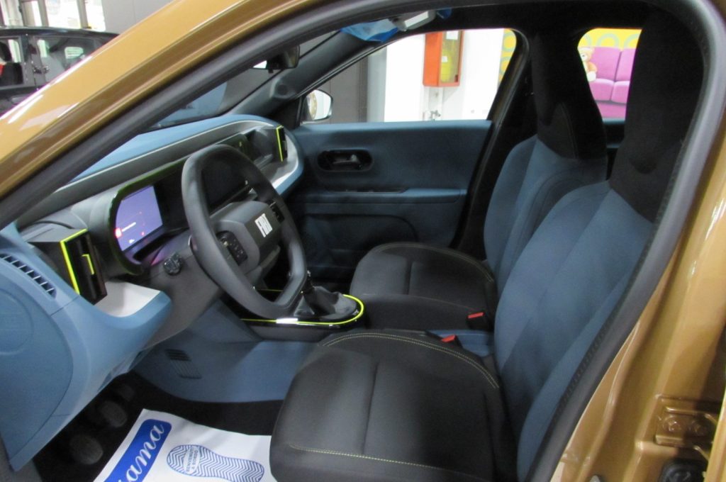 FIAT Grande Panda 1.2 100 CV S&S Icon - KM.ZERO - - 7