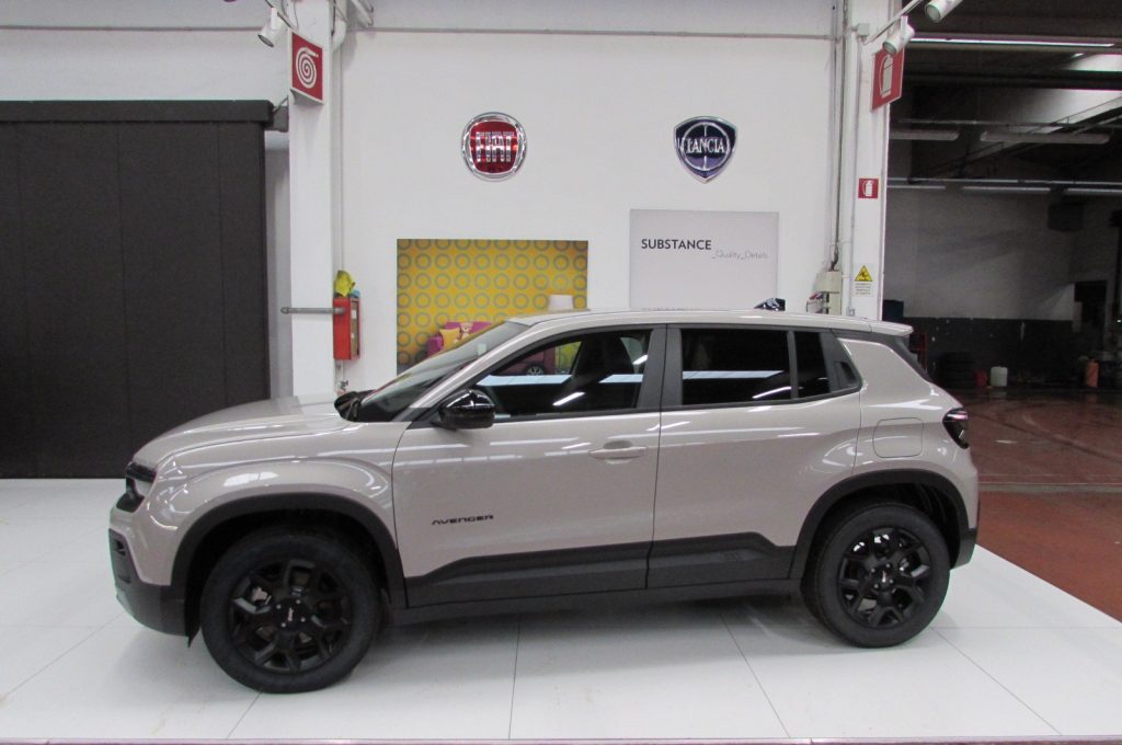 JEEP Avenger 1.2 Turbo 110 CV MHEV BLACK EDITION KMZERO - 5