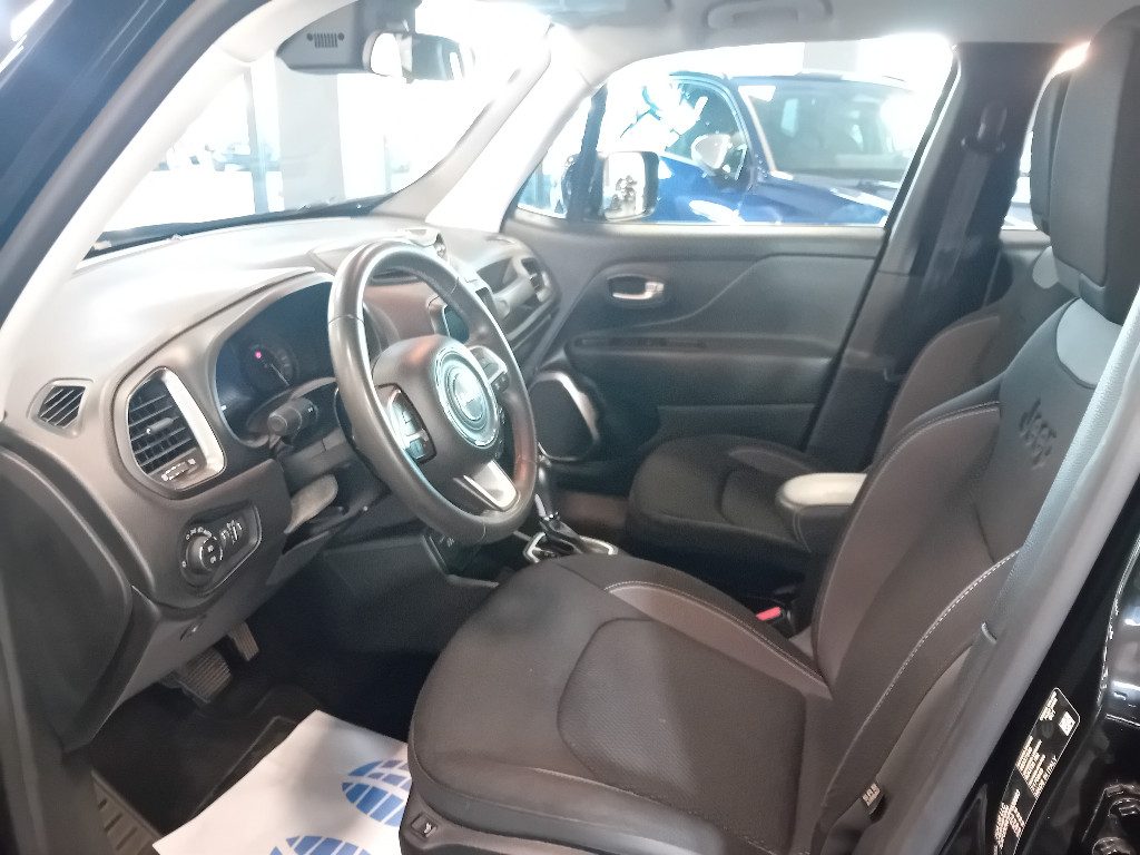 Clicca per ingrandire Renegade - 1.3 T4 190CV PHEV 4xe AT6 Limited OFFERTA PROMO!!!
