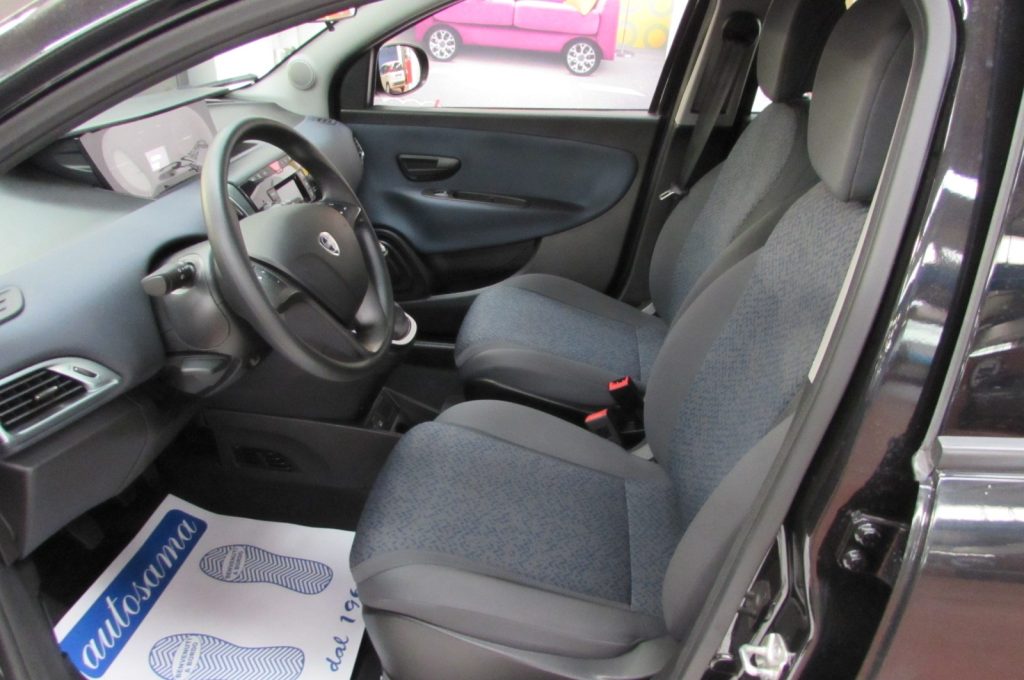 LANCIA Ypsilon 1.0 FireFly 5 porte S&S Hybrid Oro - 6