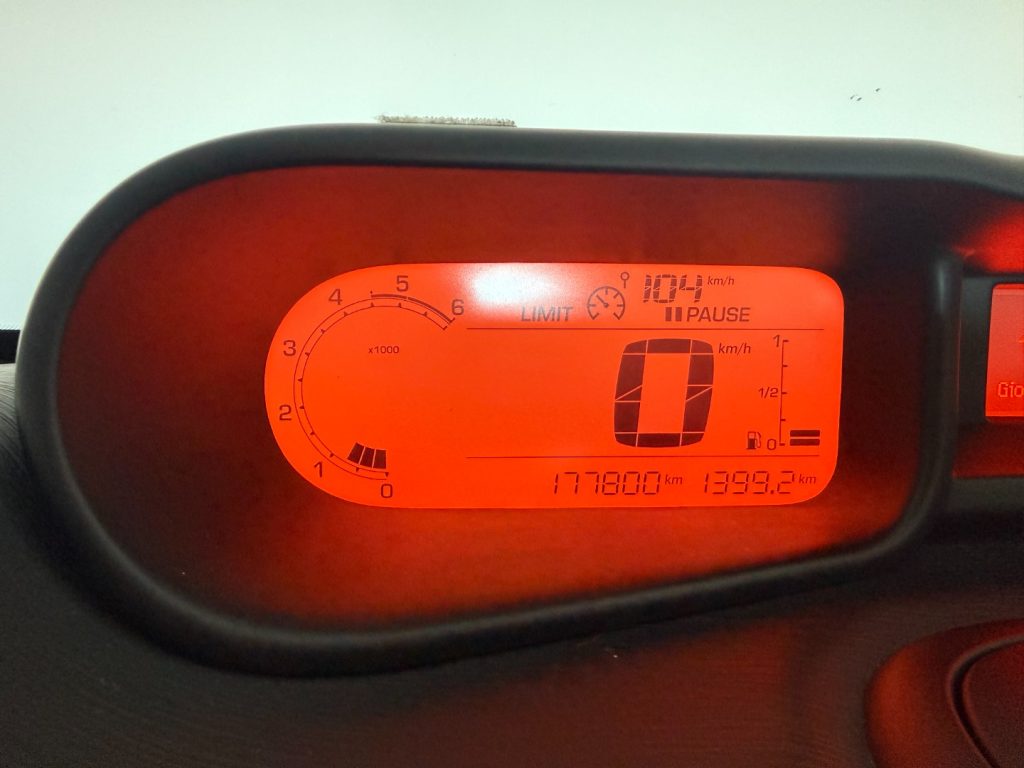 CITROEN C3 Picasso BlueHDi 100 Exclusive Cinema - 16