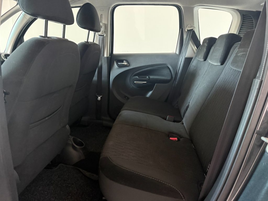 CITROEN C3 Picasso BlueHDi 100 Exclusive Cinema - 19