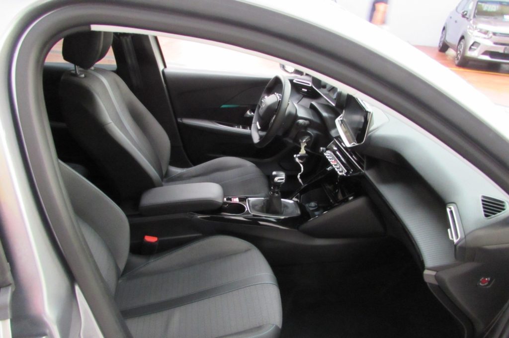 PEUGEOT 208 1.2 PureTech 100 Stop&Start 5 porte Allure - 17