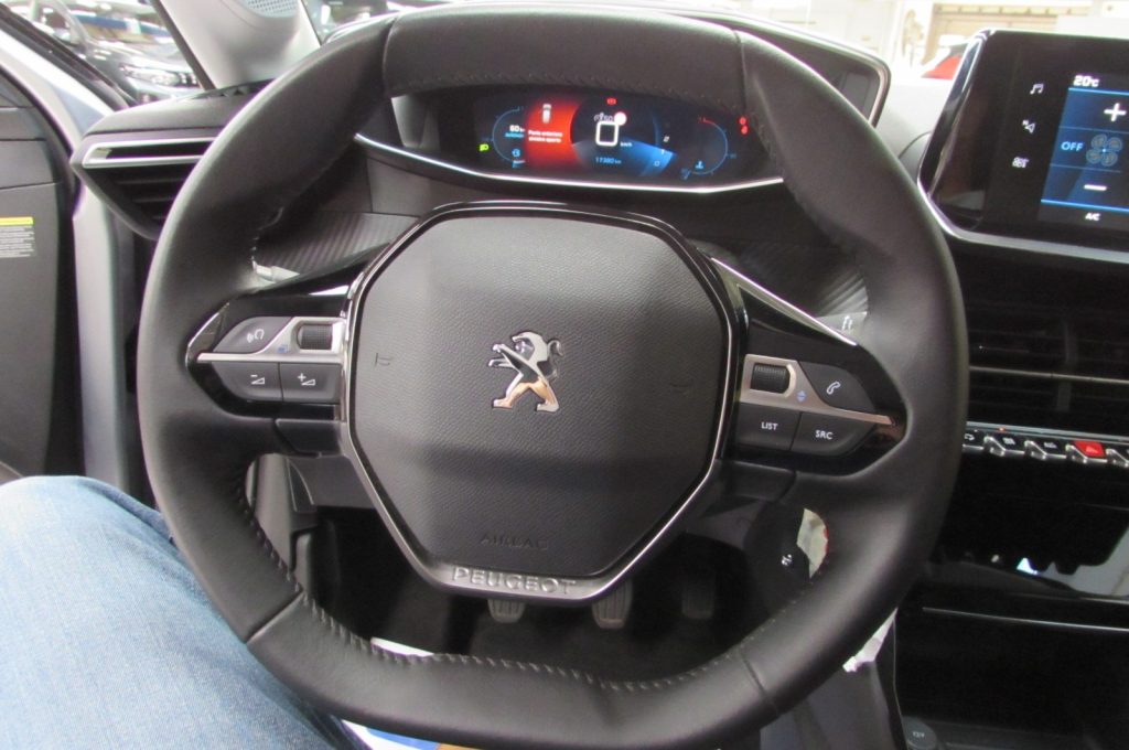 PEUGEOT 208 1.2 PureTech 100 Stop&Start 5 porte Allure - 12