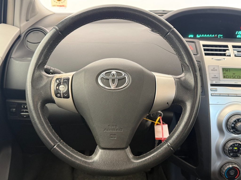 TOYOTA Yaris 1.0 5 porte Sol - 9