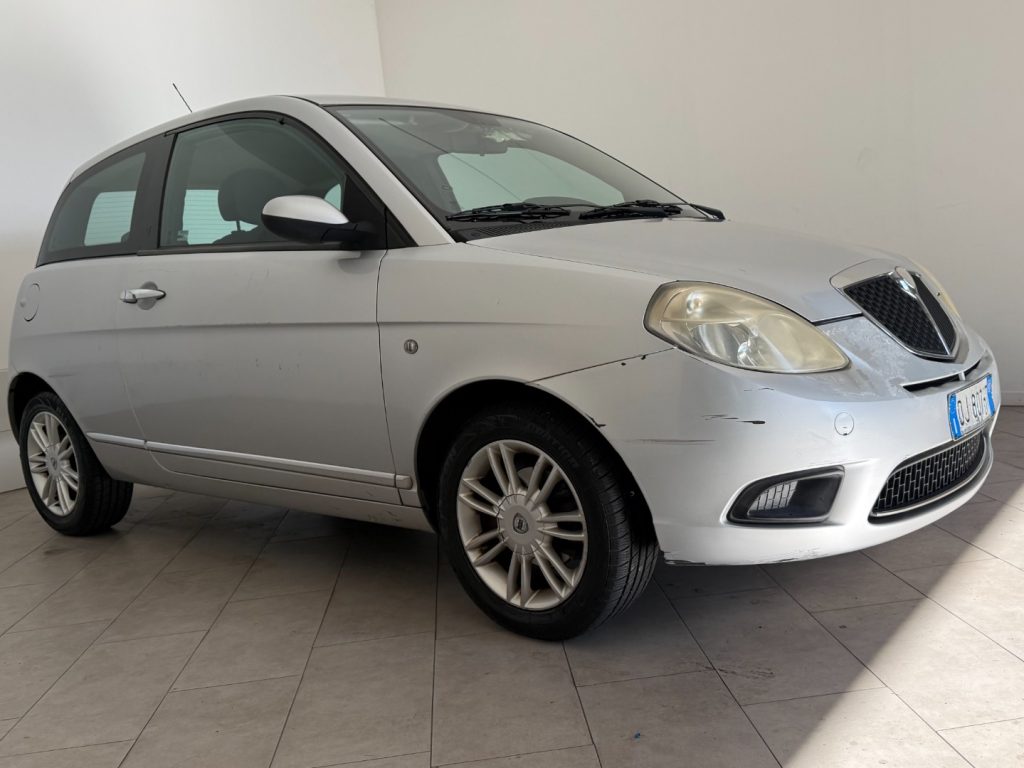 LANCIA Ypsilon 1.2 Argento - 3