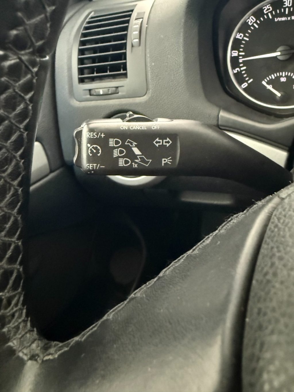 SKODA Octavia 1.6 TDI CR F.AP. Wagon Elegance - 24