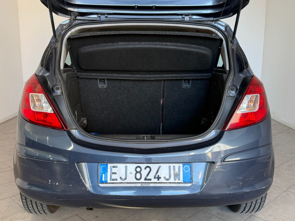 OPEL Corsa 1.2 5 porte Cosmo - 7