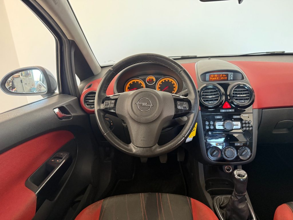 OPEL Corsa 1.2 5 porte Cosmo - 9