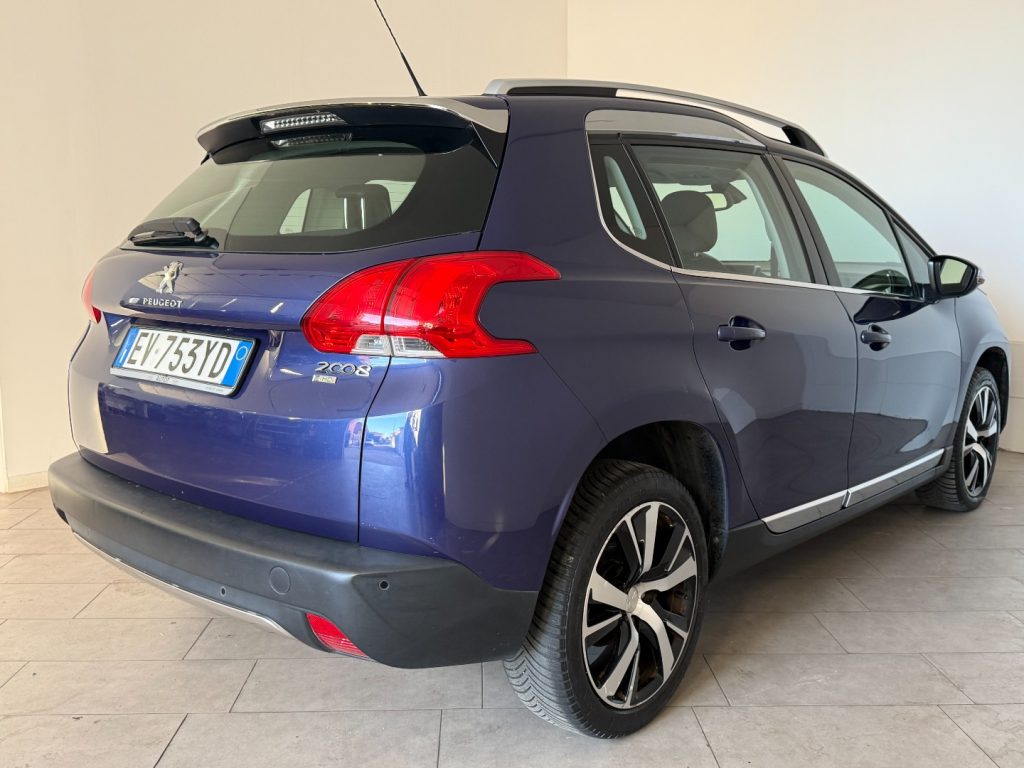 PEUGEOT 2008 1° serie 1.6 e-HDi 115 CV Stop&Start Féline - 4