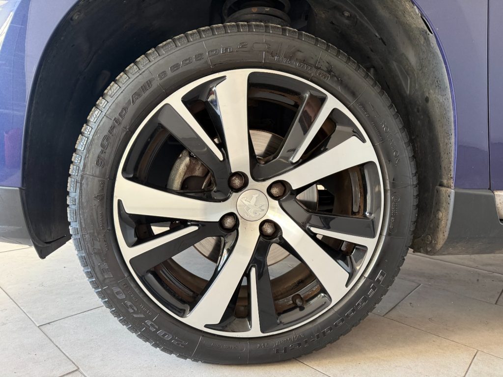 PEUGEOT 2008 1° serie 1.6 e-HDi 115 CV Stop&Start Féline - 8
