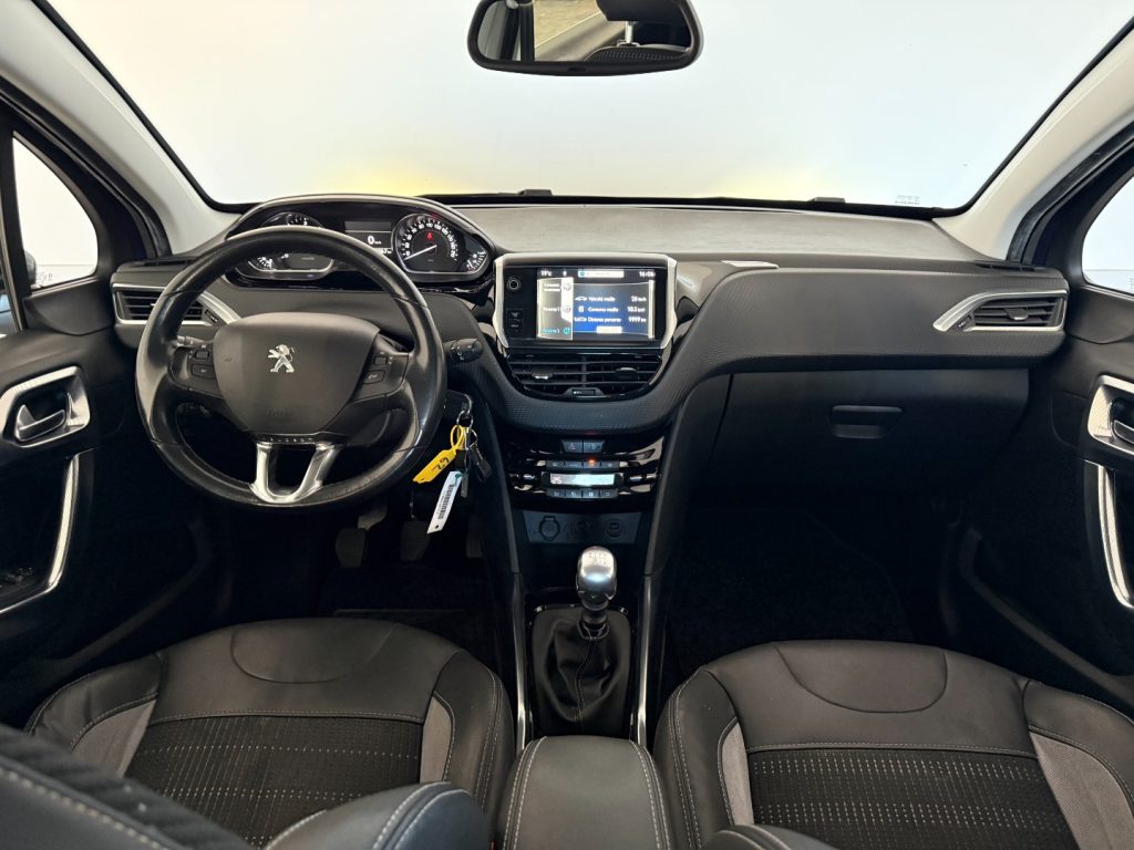 PEUGEOT 2008 1° serie 1.6 e-HDi 115 CV Stop&Start Féline - 9
