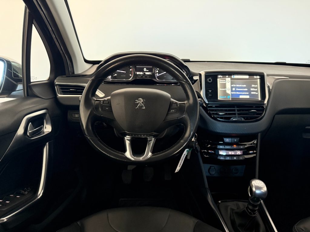 PEUGEOT 2008 1° serie 1.6 e-HDi 115 CV Stop&Start Féline - 10