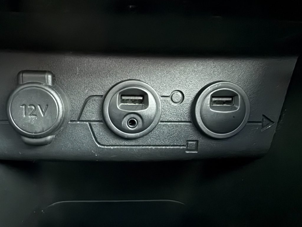 PEUGEOT 2008 1° serie 1.6 e-HDi 115 CV Stop&Start Féline - 14