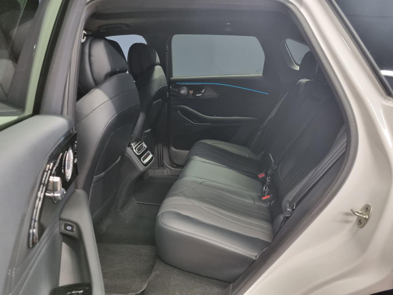 OMODA 9 Omoda 9 1.5 TGDI 537 CV Super Hybrid System i-AWD - 11