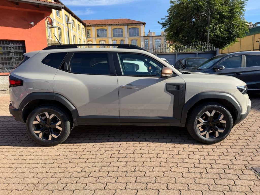 DACIA Duster Tce 130 CV MHEV 4x4 Extreme - 4