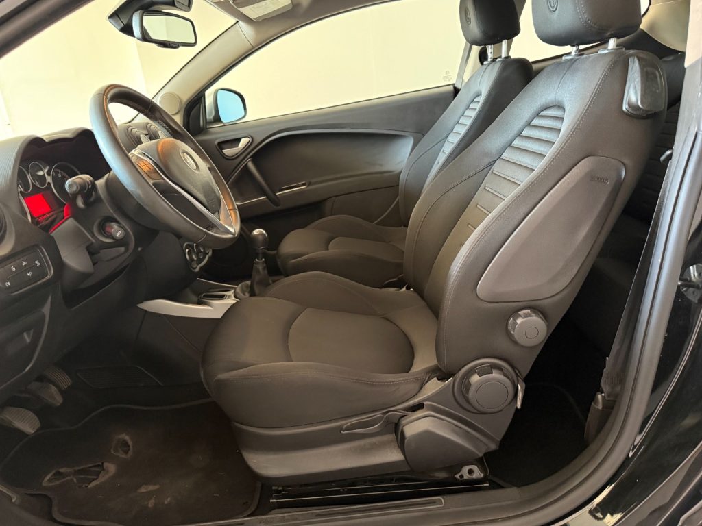 ALFA ROMEO MiTo 1.4 78 CV 8V S&S Urban - 19