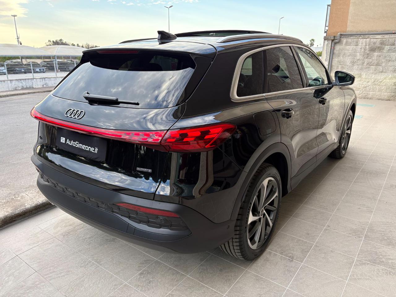 AUDI Q5 2.0 TDI mHEV+ S tronic quattro Business Advanced. - 5