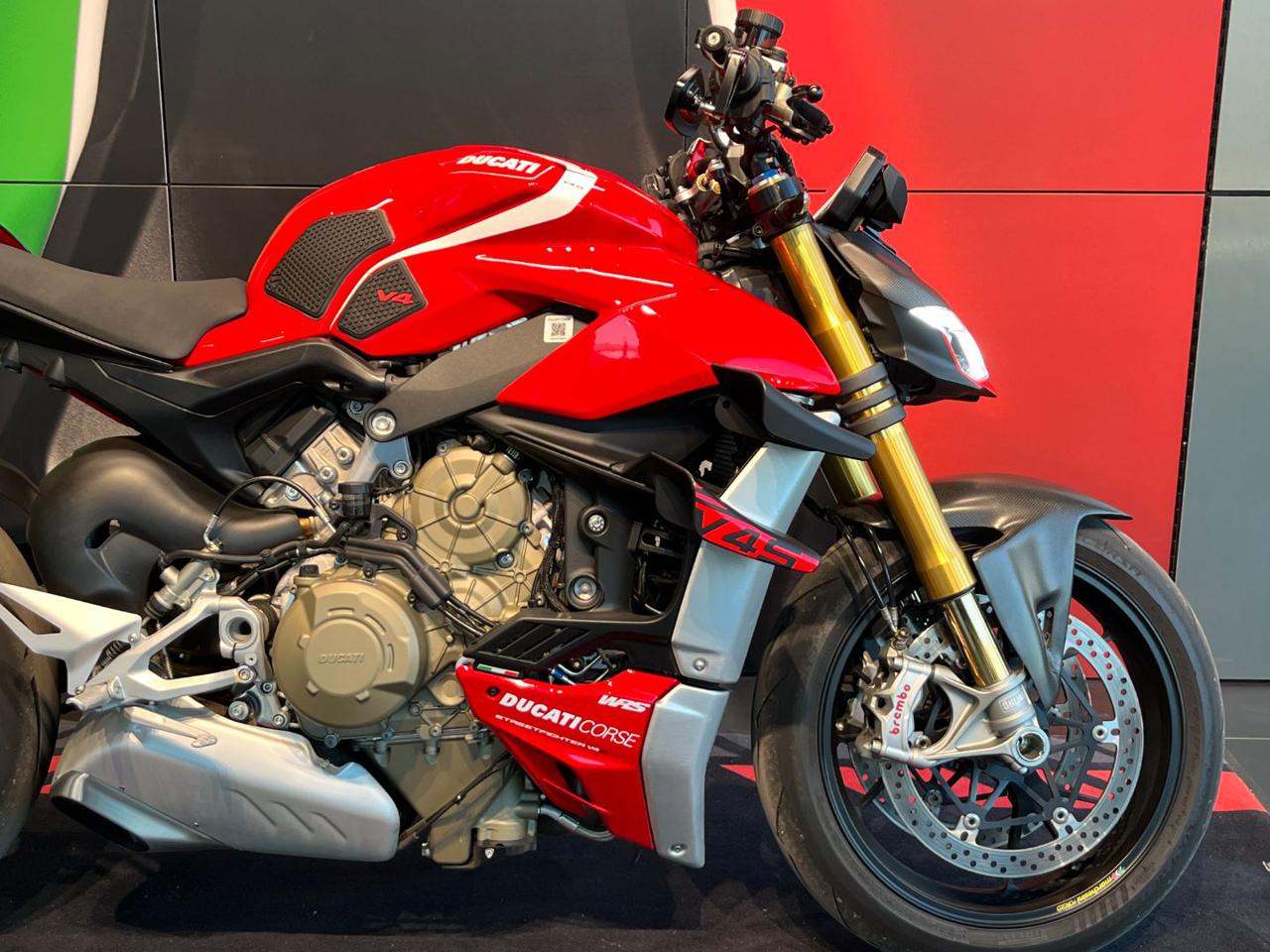 DUCATI Streetfighter V4 S RED - 5