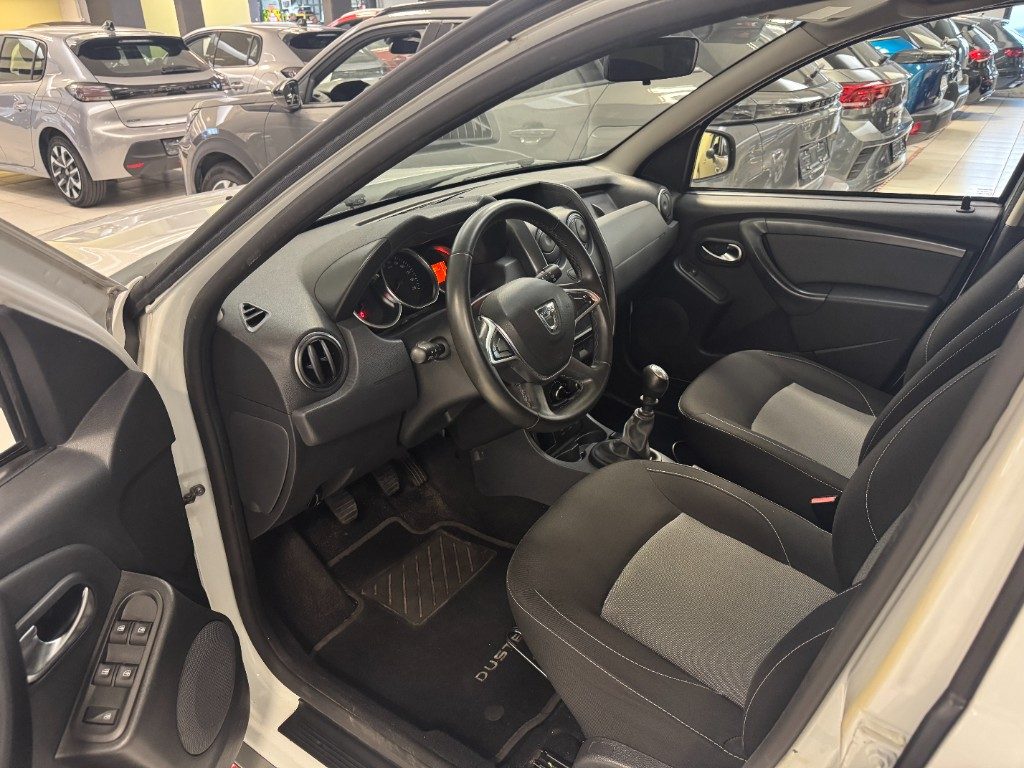DACIA Duster 1.5 dCi 110CV Start&Stop 4x2 Lauréate - 6