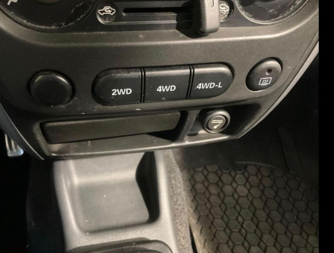 SUZUKI Jimny 1.3i 16V cat 4WD - 13