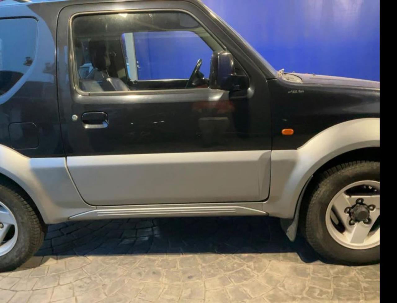 SUZUKI Jimny 1.3i 16V cat 4WD - 6