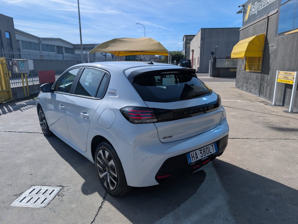 PEUGEOT 208 PureTech 100CV S&S 5 porte Style OK Neopatentati - 19