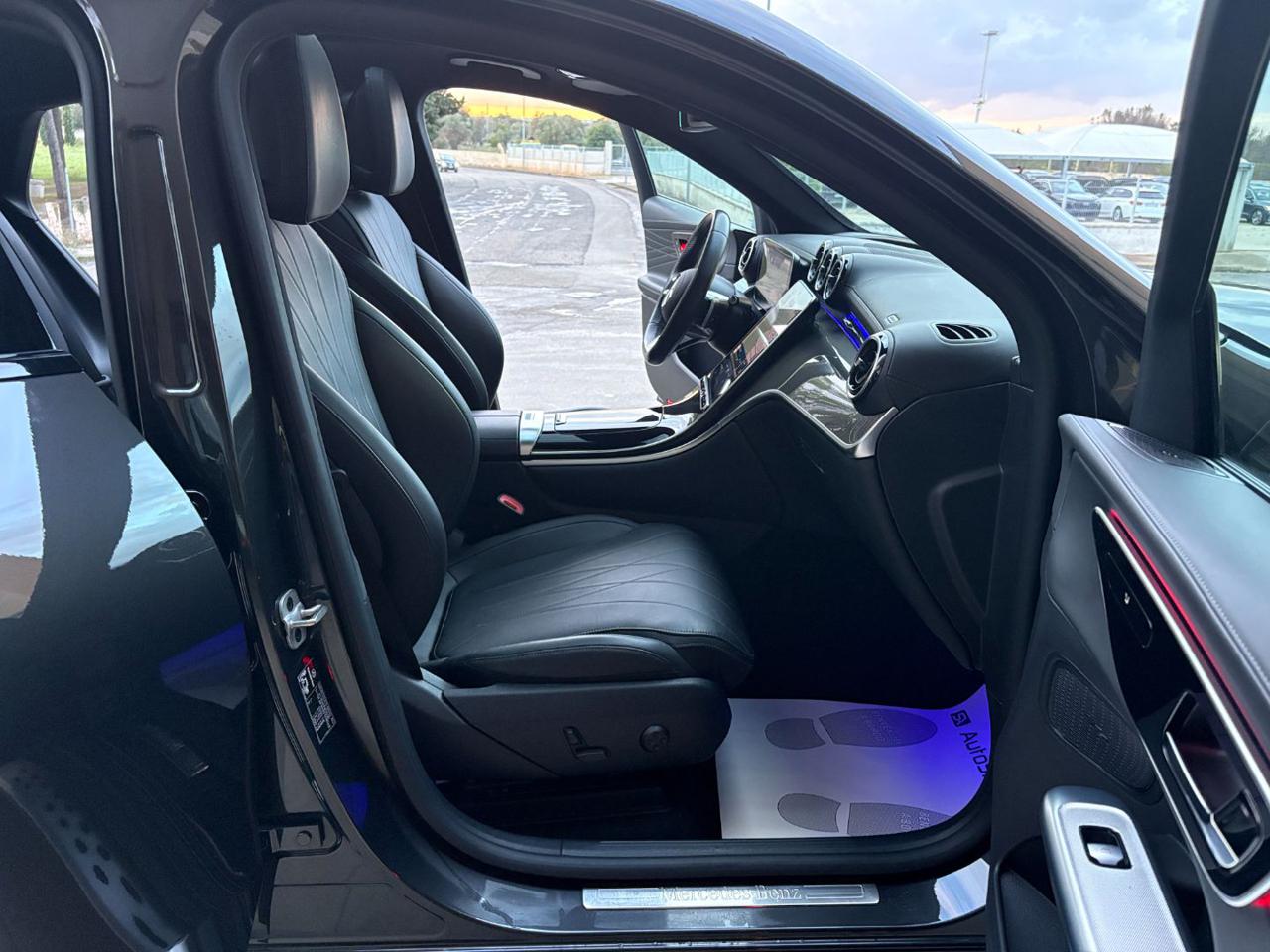 MERCEDES-BENZ GLC 220 d 4Matic Mild hybrid Coupé AMG Line Premium TETTO. - 10