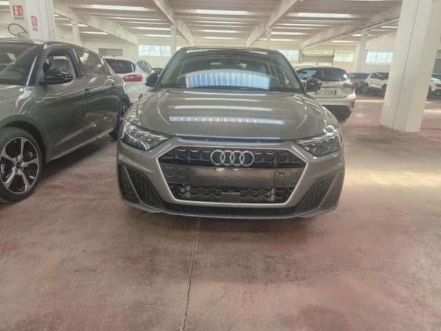 AUDI A1 Grigio pastello