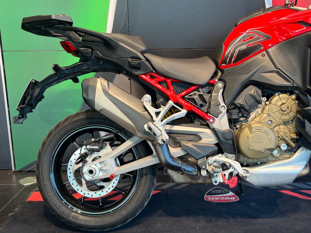 DUCATI MULTISTRADA V4 RED - 6