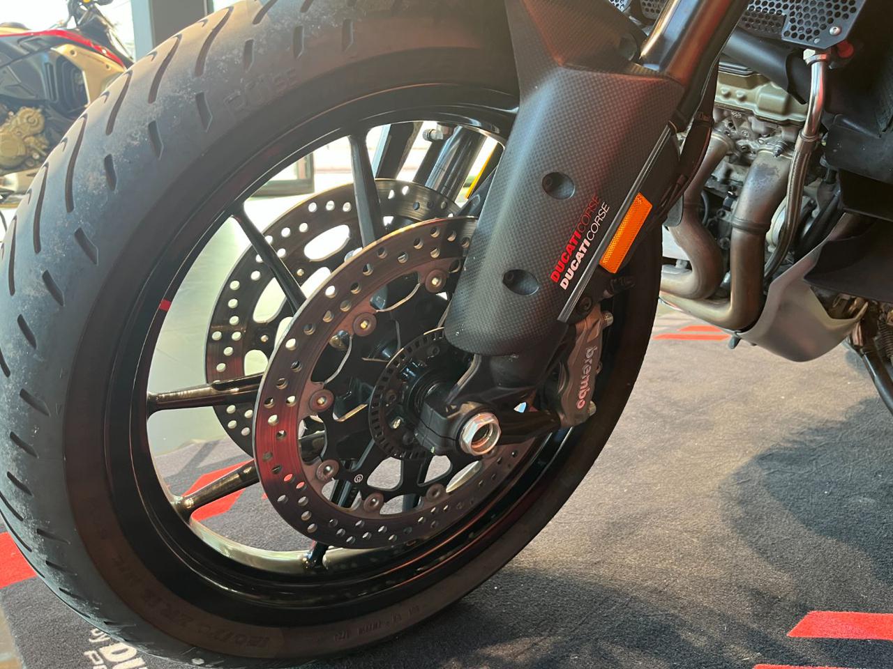 DUCATI MULTISTRADA V4 RED - 3