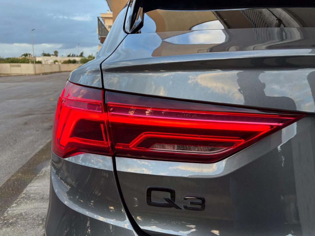 AUDI Q3 SPB Sportback 35 TDI S tronic S line edition - 39